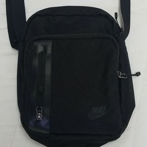 Small Black crossbody Nike Tech bag
